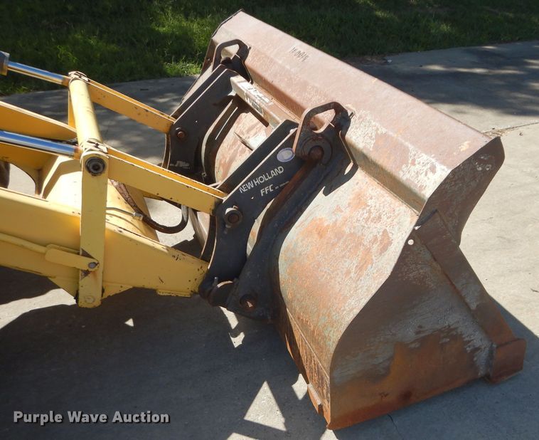 image for item DM1370 2005 New Holland LB90B  backhoe