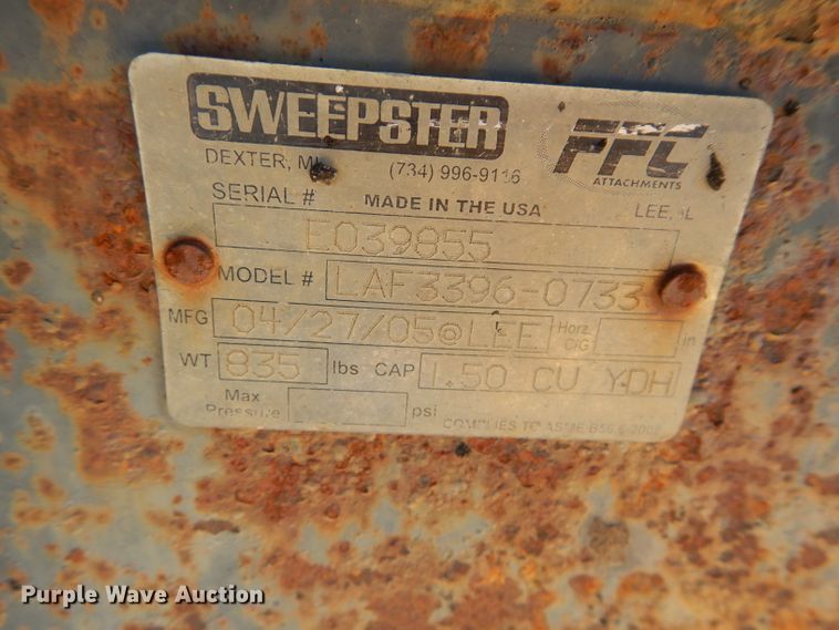 image for item DM1370 2005 New Holland LB90B  backhoe