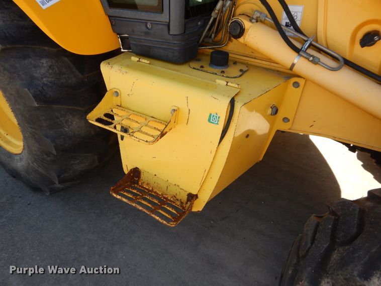image for item DM1370 2005 New Holland LB90B  backhoe