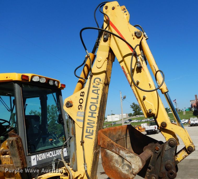 image for item DM1370 2005 New Holland LB90B  backhoe