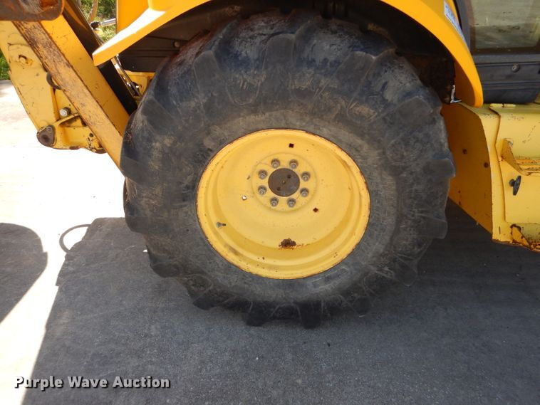 image for item DM1370 2005 New Holland LB90B  backhoe