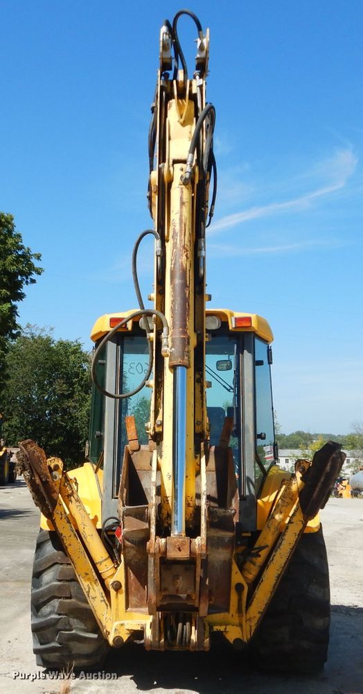 image for item DM1371 2006 New Holland LB90B  backhoe