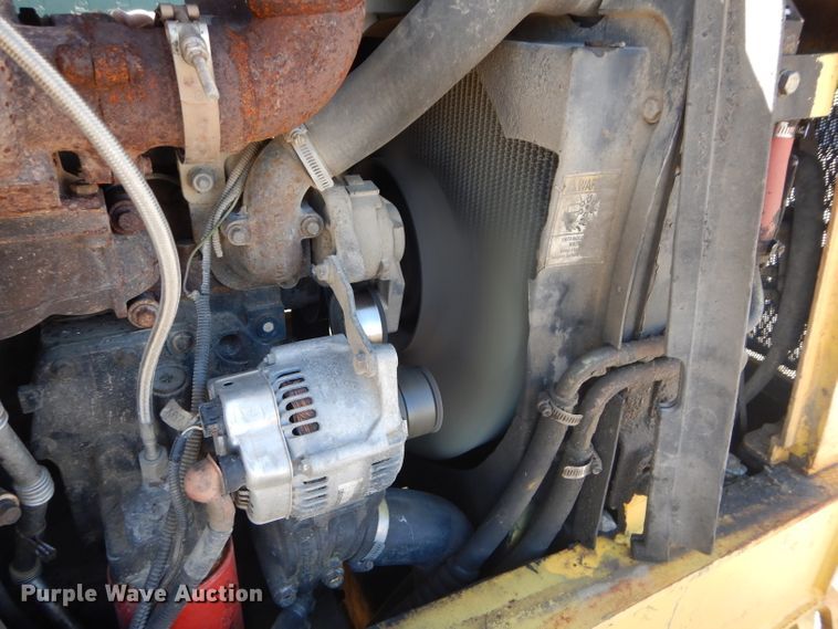 image for item DM1371 2006 New Holland LB90B  backhoe