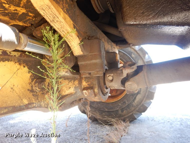 image for item DM1371 2006 New Holland LB90B  backhoe