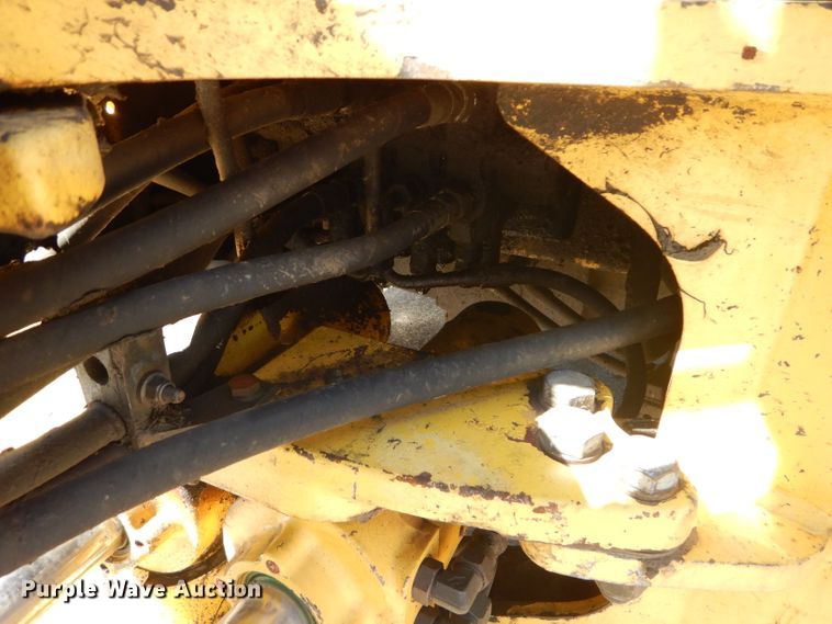 image for item DM1371 2006 New Holland LB90B  backhoe