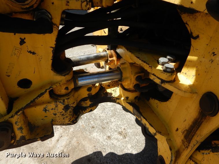 image for item DM1371 2006 New Holland LB90B  backhoe