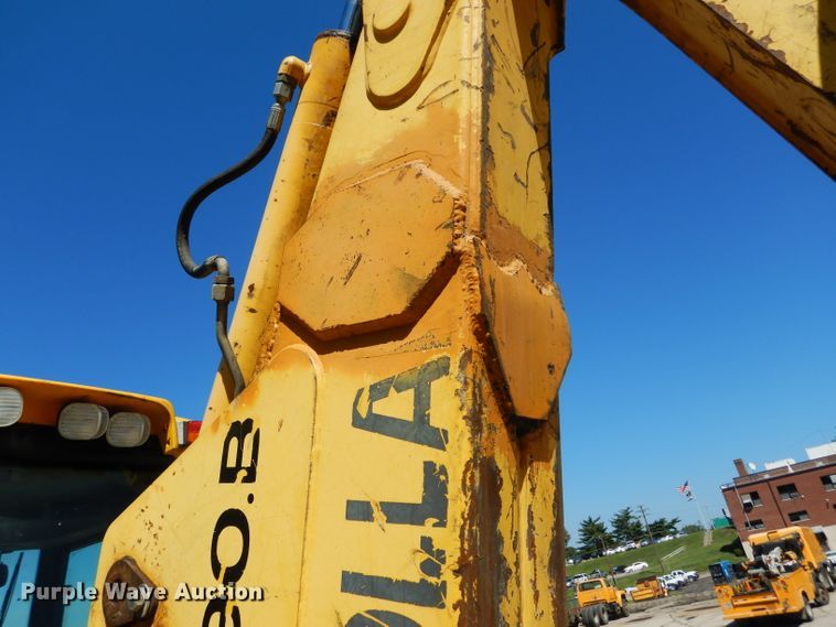 image for item DM1371 2006 New Holland LB90B  backhoe