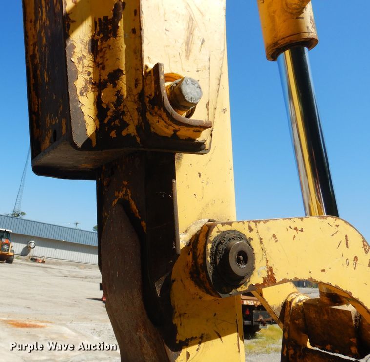 image for item DM1371 2006 New Holland LB90B  backhoe