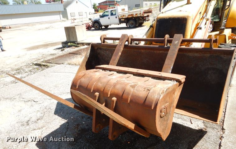 image for item DM1371 2006 New Holland LB90B  backhoe