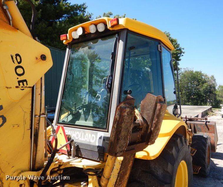 image for item DM1371 2006 New Holland LB90B  backhoe