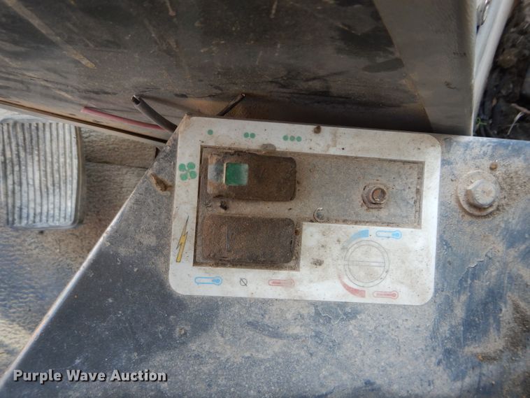 image for item DM1372 1995 Galion 850  motor grader