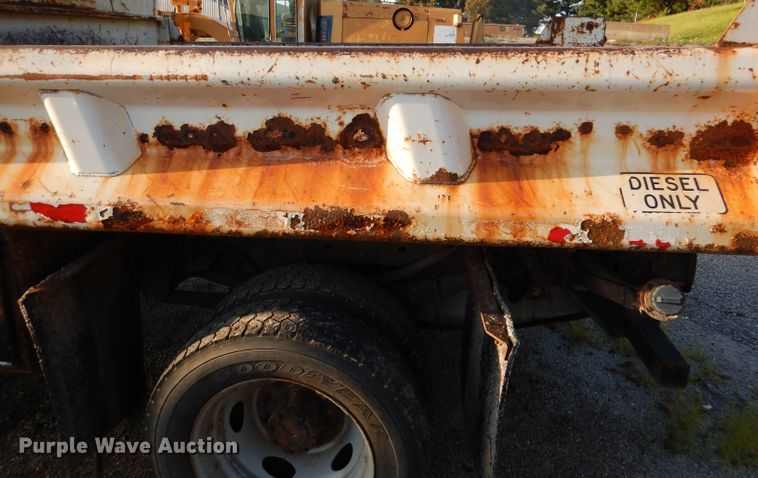 image for item DM1373 2008 Ford F550 Super Duty XL  dump truck