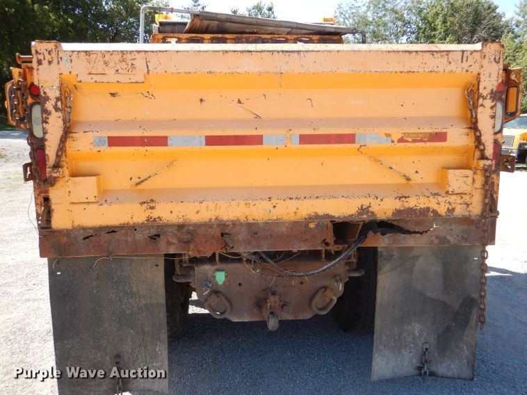 image for item DM1374 2004 International WorkStar 7400  Crew Cab dump truck