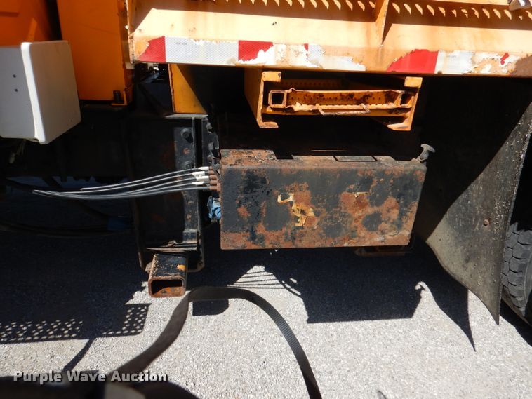 image for item DM1374 2004 International WorkStar 7400  Crew Cab dump truck