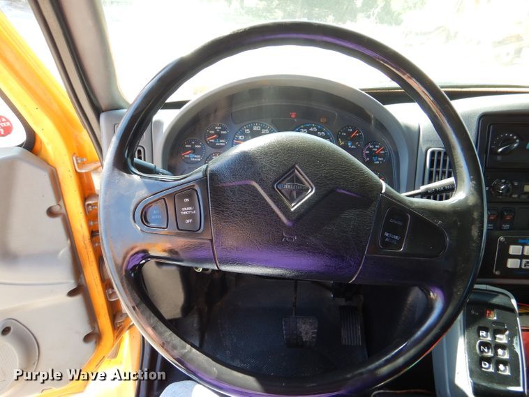 image for item DM1374 2004 International WorkStar 7400  Crew Cab dump truck