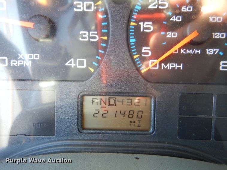 image for item DM1374 2004 International WorkStar 7400  Crew Cab dump truck