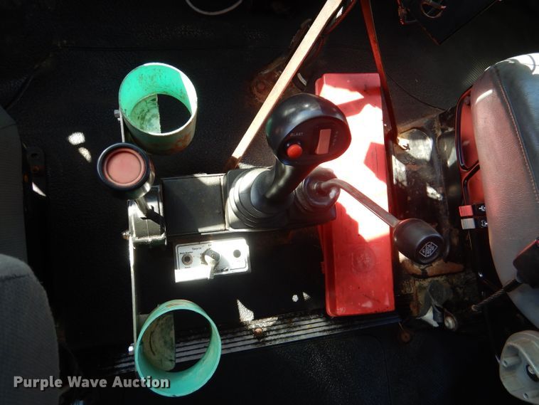 image for item DM1374 2004 International WorkStar 7400  Crew Cab dump truck