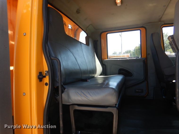 image for item DM1374 2004 International WorkStar 7400  Crew Cab dump truck