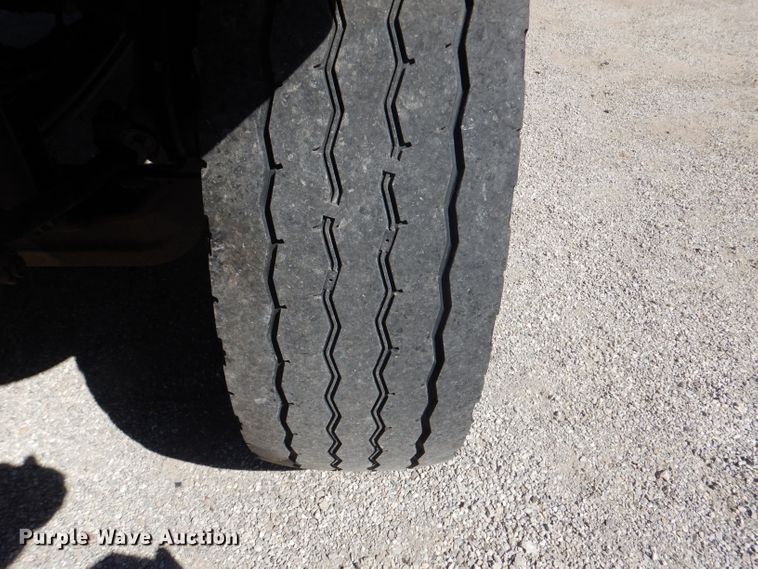 image for item DM1374 2004 International WorkStar 7400  Crew Cab dump truck