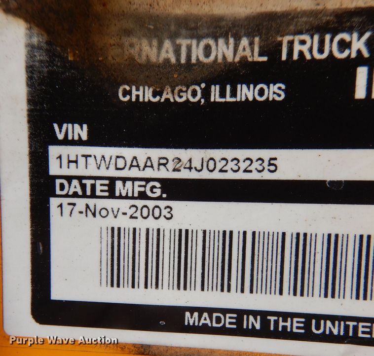 image for item DM1374 2004 International WorkStar 7400  Crew Cab dump truck