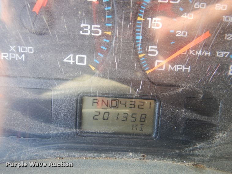 image for item DM1376 2005 International WorkStar 7400  dump truck