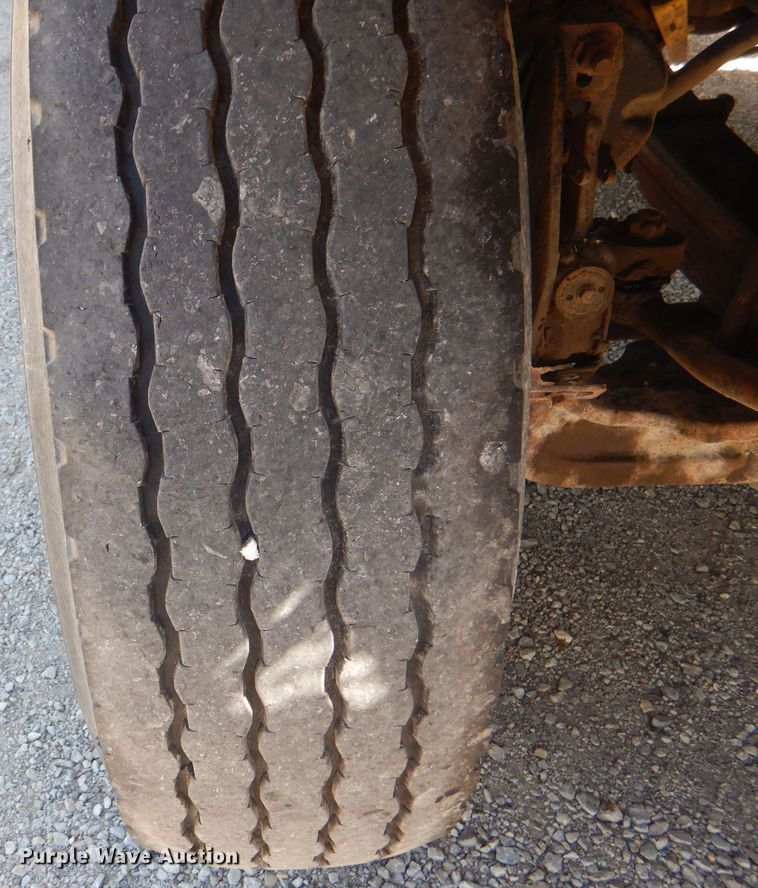 image for item DM1376 2005 International WorkStar 7400  dump truck