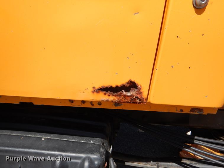 image for item DM1377 2005 International WorkStar 7400  Crew Cab dump truck