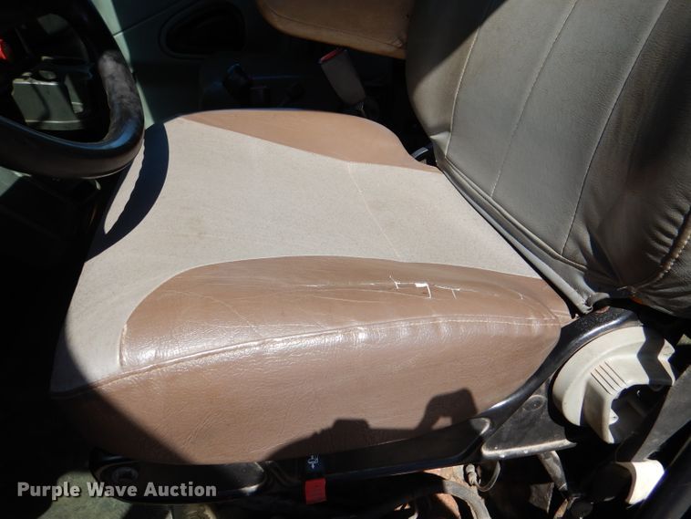 image for item DM1377 2005 International WorkStar 7400  Crew Cab dump truck