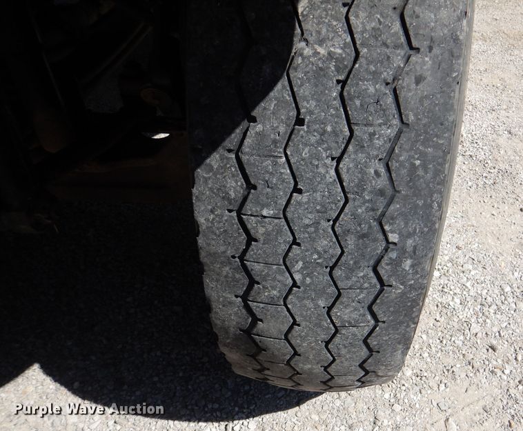 image for item DM1377 2005 International WorkStar 7400  Crew Cab dump truck