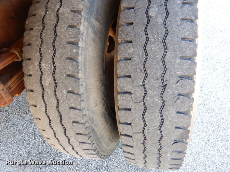 image for item DM1377 2005 International WorkStar 7400  Crew Cab dump truck