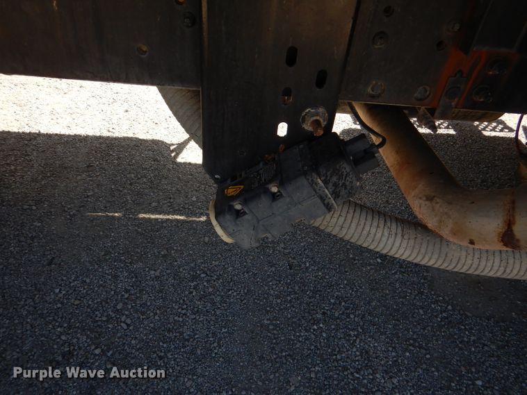 image for item DM1378 2003 Chevrolet C7500  oil distributor truck