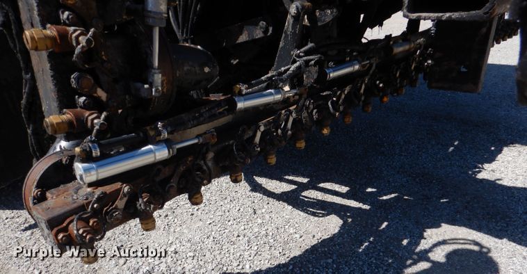 image for item DM1378 2003 Chevrolet C7500  oil distributor truck