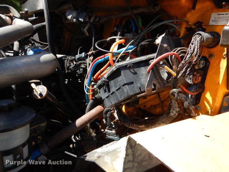 image for item DM1379 2004 International WorkStar 7500  dump truck