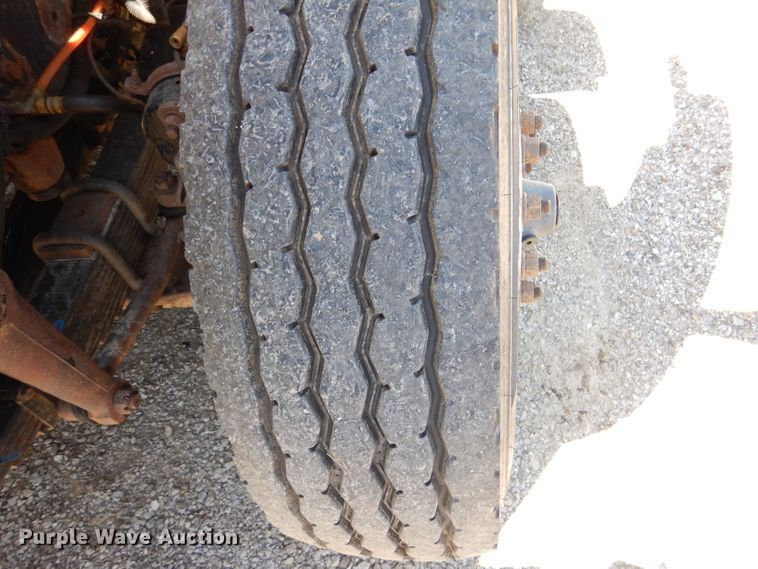 image for item DM1379 2004 International WorkStar 7500  dump truck