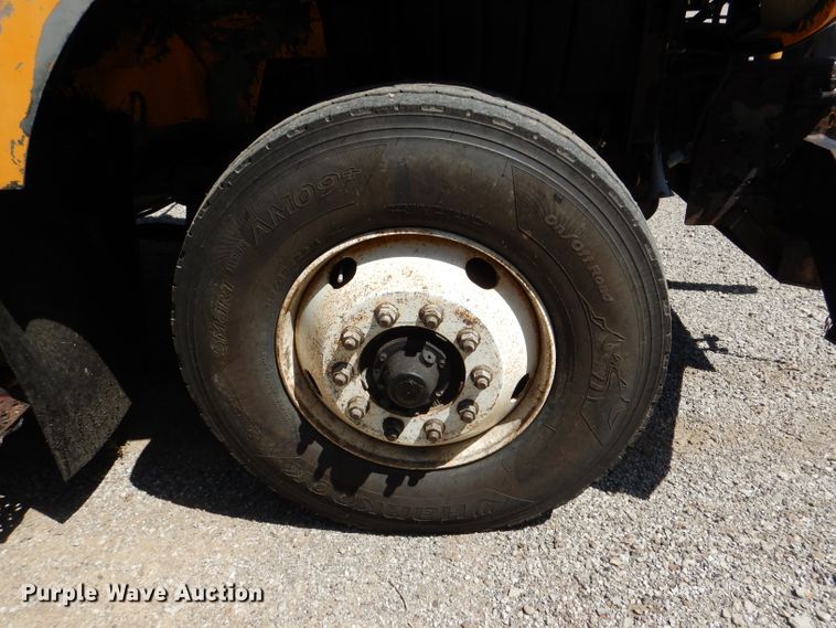 image for item DM1379 2004 International WorkStar 7500  dump truck