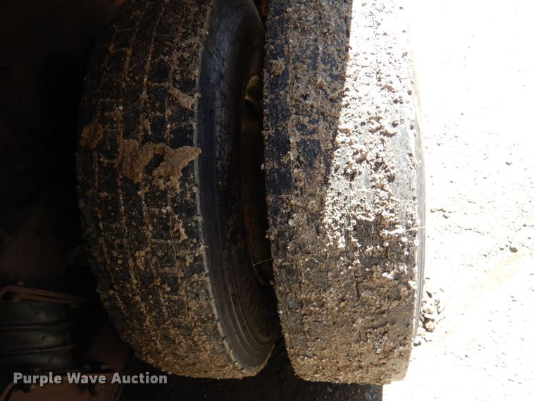 image for item DM1379 2004 International WorkStar 7500  dump truck