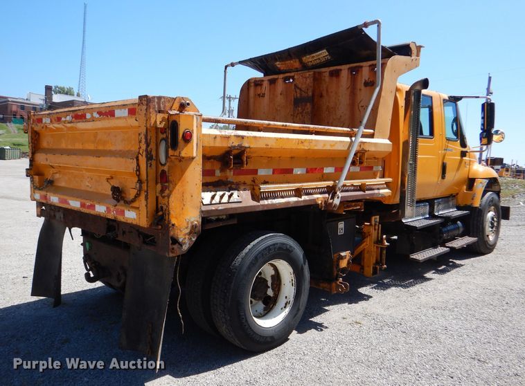 image for item DM1380 2004 International WorkStar 7400  Crew Cab dump truck