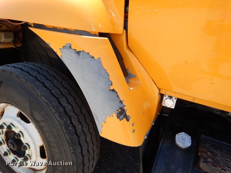 image for item DM1380 2004 International WorkStar 7400  Crew Cab dump truck