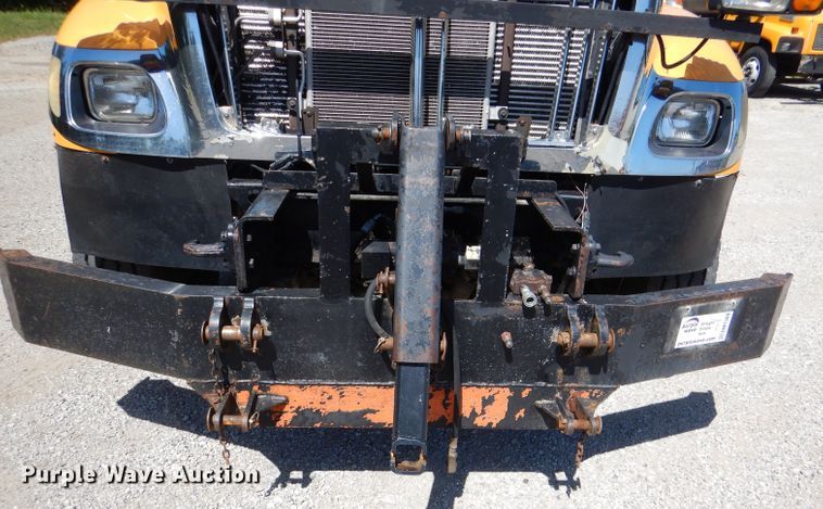 image for item DM1380 2004 International WorkStar 7400  Crew Cab dump truck