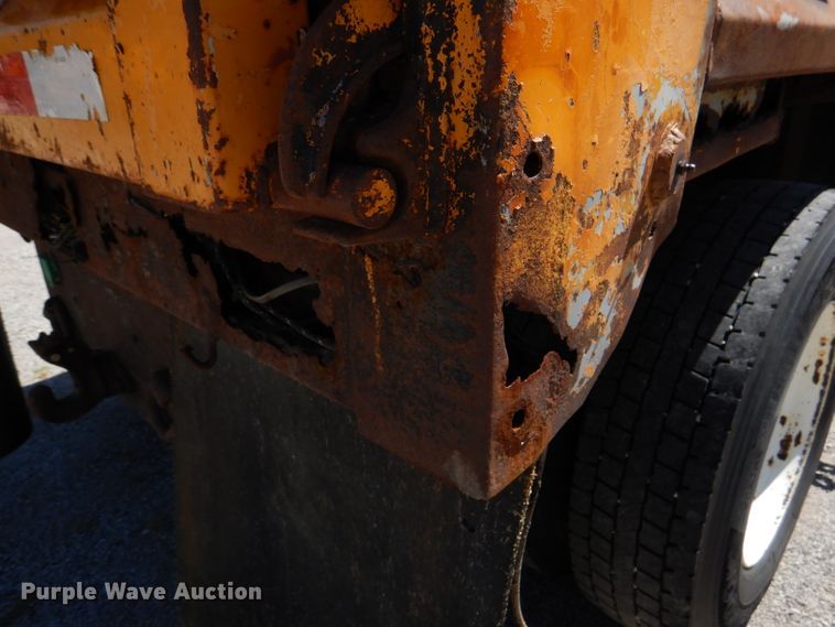 image for item DM1380 2004 International WorkStar 7400  Crew Cab dump truck