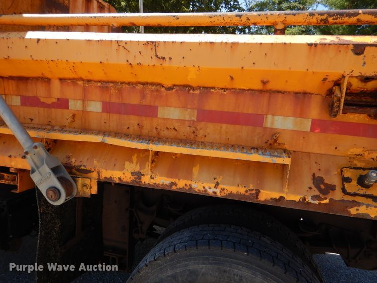 image for item DM1380 2004 International WorkStar 7400  Crew Cab dump truck