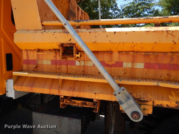 image for item DM1380 2004 International WorkStar 7400  Crew Cab dump truck