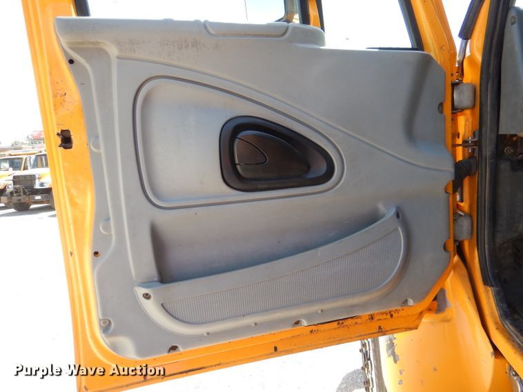 image for item DM1380 2004 International WorkStar 7400  Crew Cab dump truck