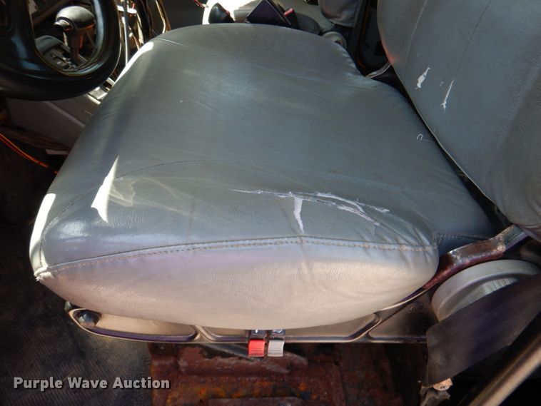 image for item DM1380 2004 International WorkStar 7400  Crew Cab dump truck