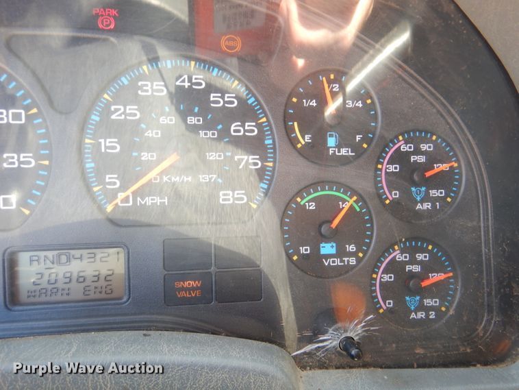 image for item DM1380 2004 International WorkStar 7400  Crew Cab dump truck