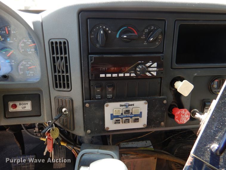 image for item DM1380 2004 International WorkStar 7400  Crew Cab dump truck