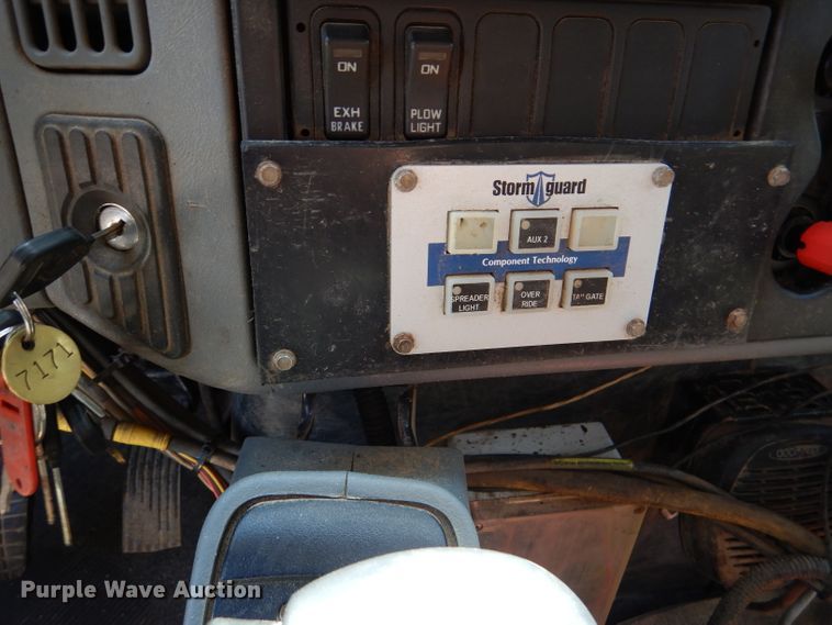 image for item DM1380 2004 International WorkStar 7400  Crew Cab dump truck