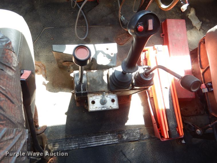 image for item DM1380 2004 International WorkStar 7400  Crew Cab dump truck