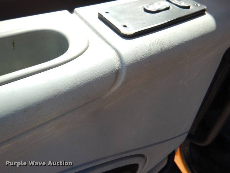 image for item DM1380 2004 International WorkStar 7400  Crew Cab dump truck