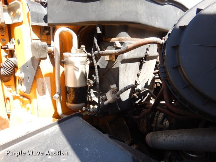 image for item DM1380 2004 International WorkStar 7400  Crew Cab dump truck